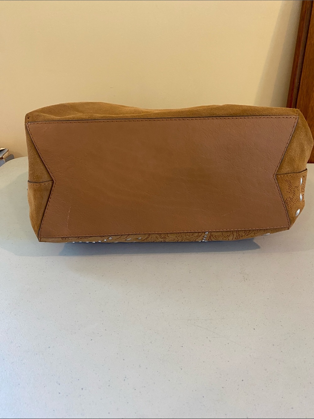 SUEDED VERA BRADLEY SHOULDER BAG - Picture 3 of 7
